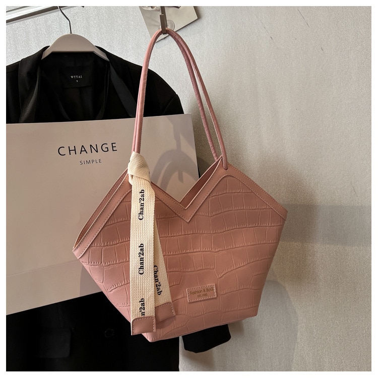 2023 European and American New Fashion Women's Small Design Shoulder Bag Elegant Large Capacity Tote Bag Dropshipping - Images 34