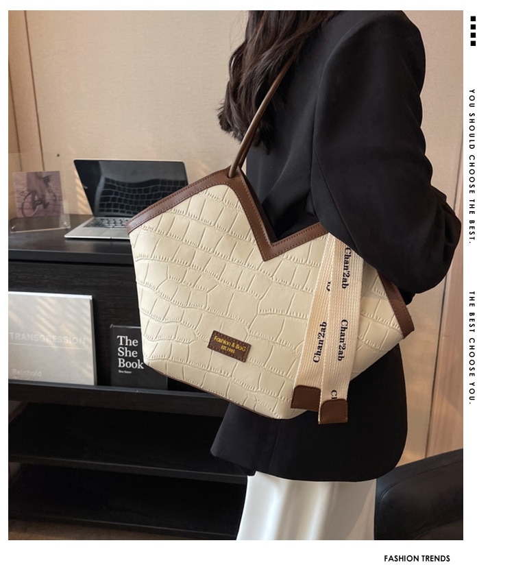 2023 European and American New Fashion Women's Small Design Shoulder Bag Elegant Large Capacity Tote Bag Dropshipping - Images 1