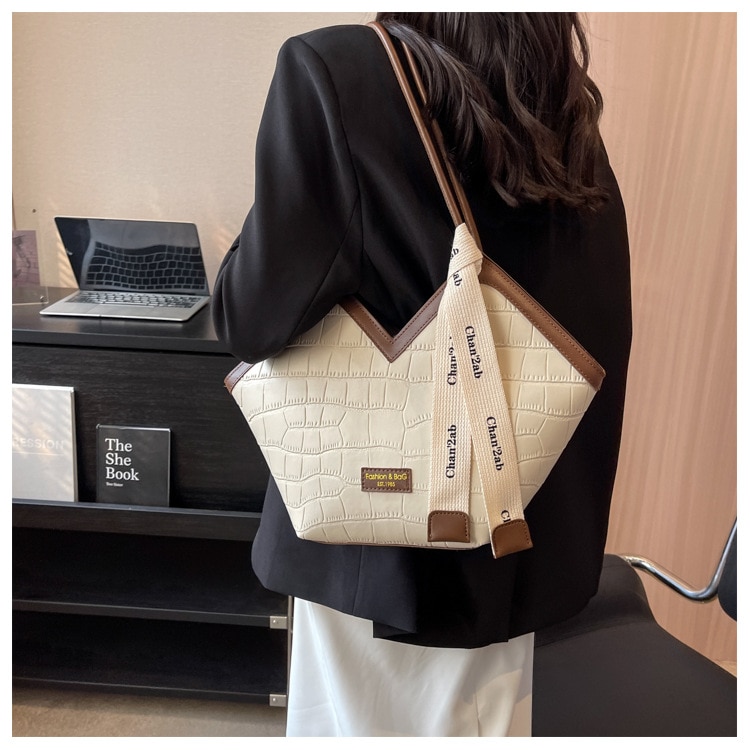 2023 European and American New Fashion Women's Small Design Shoulder Bag Elegant Large Capacity Tote Bag Dropshipping - Images 19